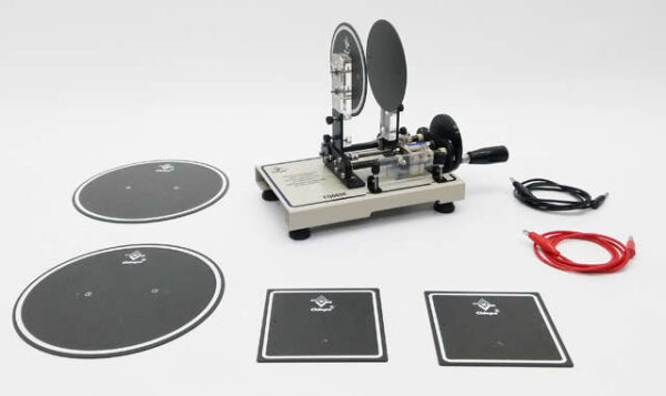 Capacitor variável com três tipos de placas paralelas - EQ065G
