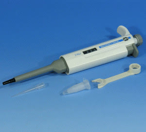 MICROPIPETA DE VOLUME VARIAVEL 5 - 50 UL C/EJETOR PONT.